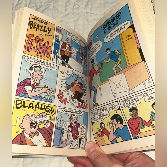 📚BOOK SALE 5 for $20📚 Pals and Gals Double Digest No. 47 March 2000 - Picture 5 of 10